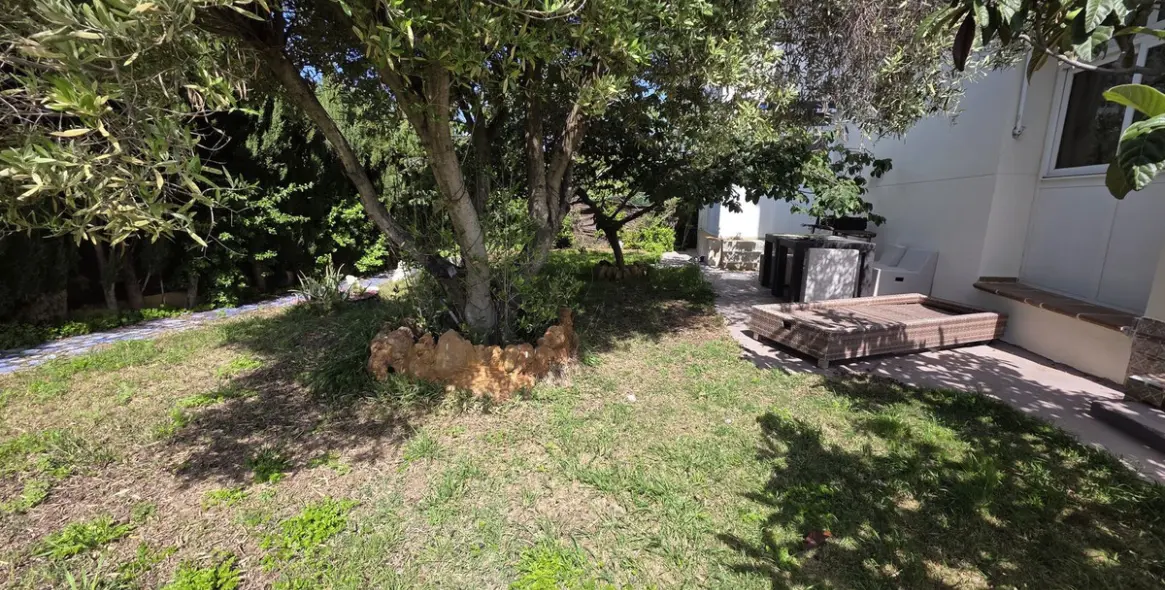 Sale of ground floor apartment in Nueva Andalucía 1