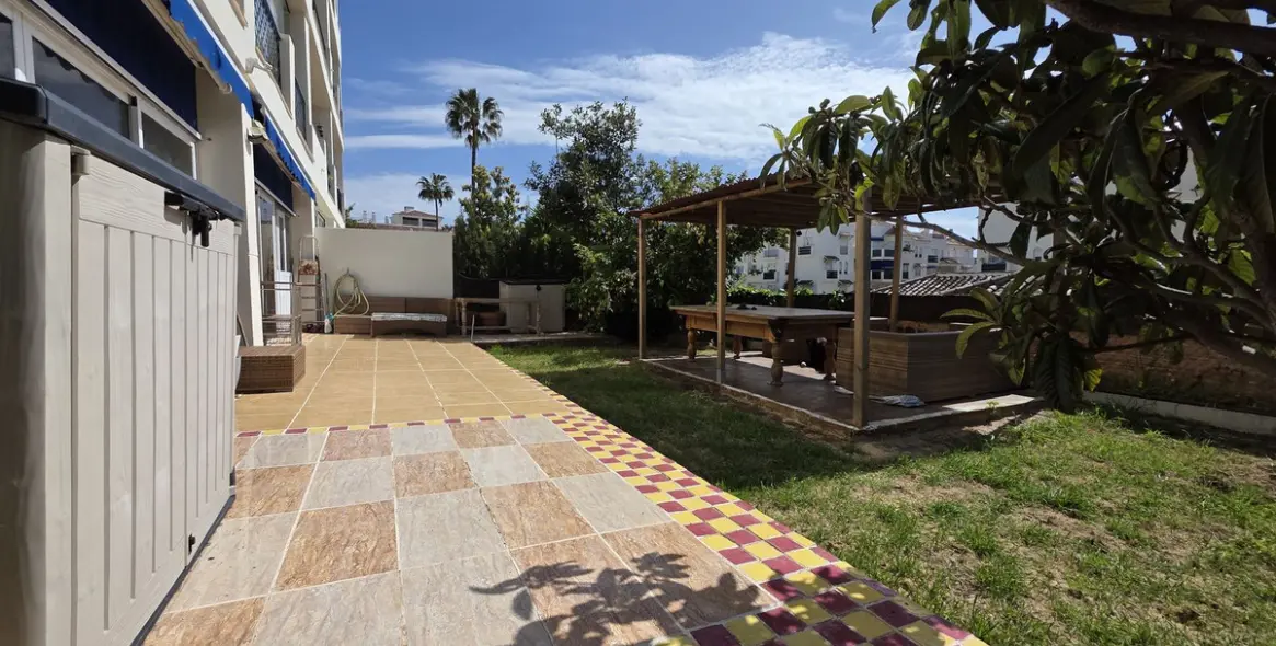 Sale of ground floor apartment in Nueva Andalucía 2
