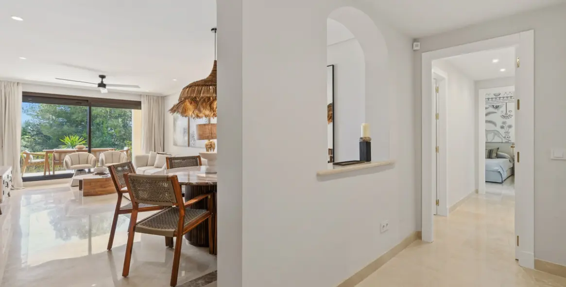 Продажа апартаментов на первом этаже в Los Arqueros 6