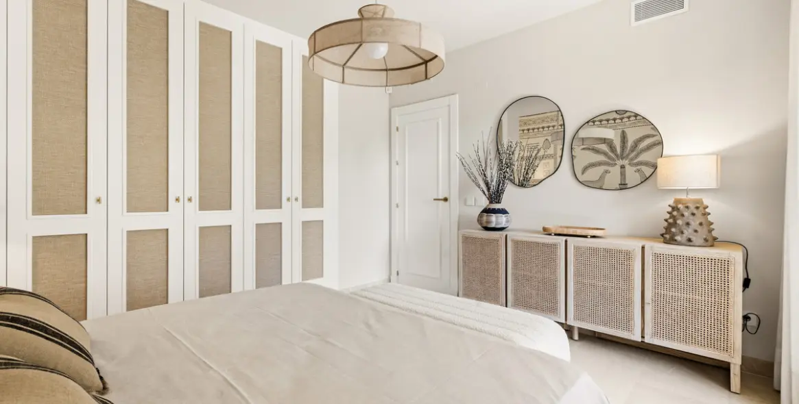 Продажа апартаментов на первом этаже в Los Arqueros 21