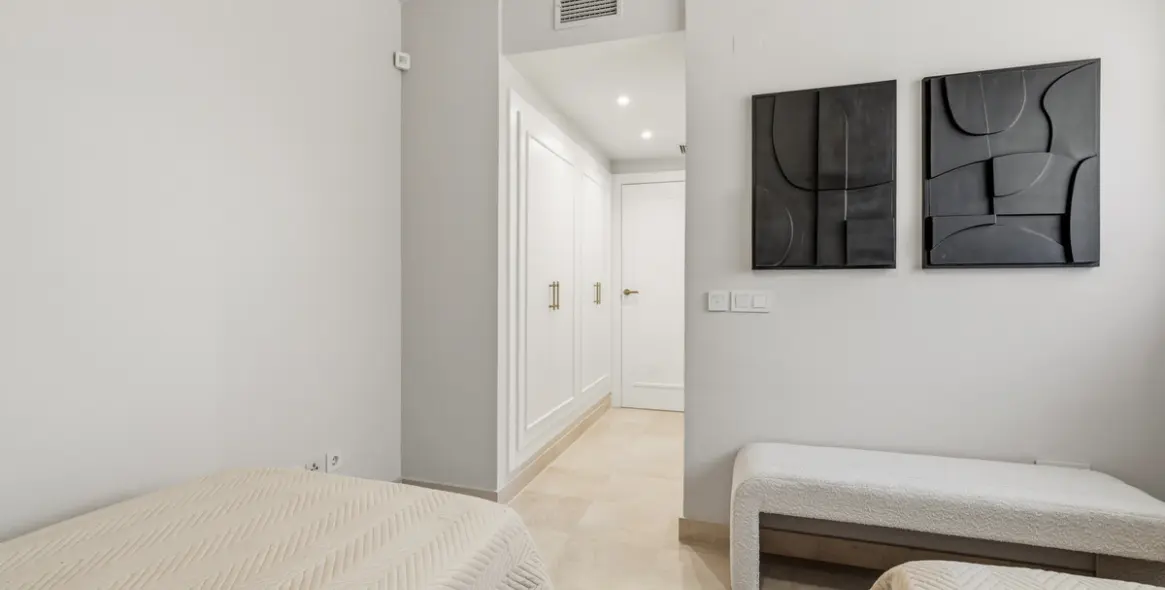 Продажа апартаментов на первом этаже в Los Arqueros 28