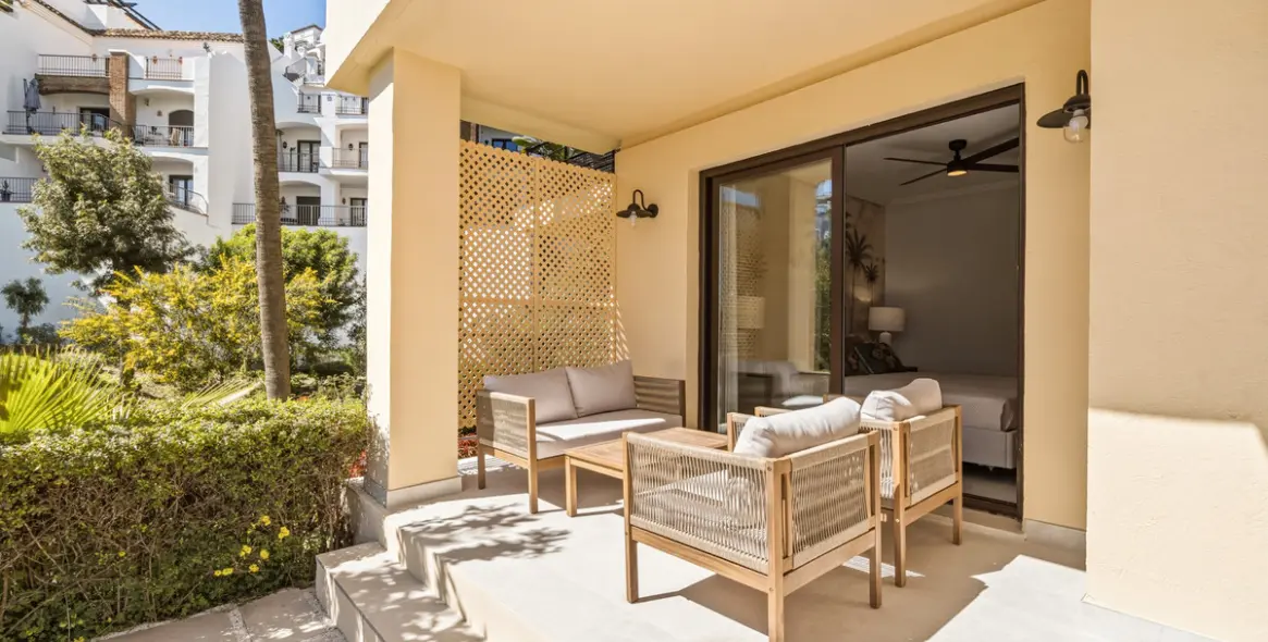 Продажа апартаментов на первом этаже в Los Arqueros 32