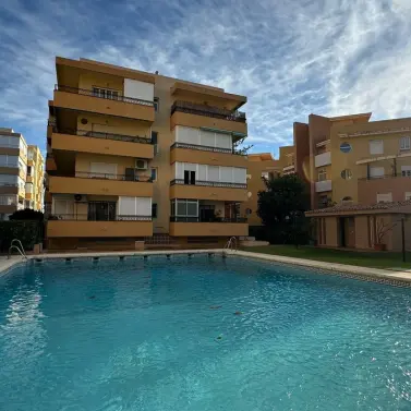 Продажа апартаментов на среднем этаже в Pedregalejo