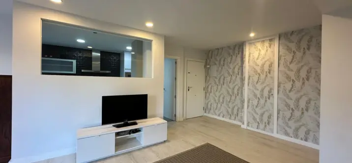 Продажа апартаментов на среднем этаже в Pedregalejo 2