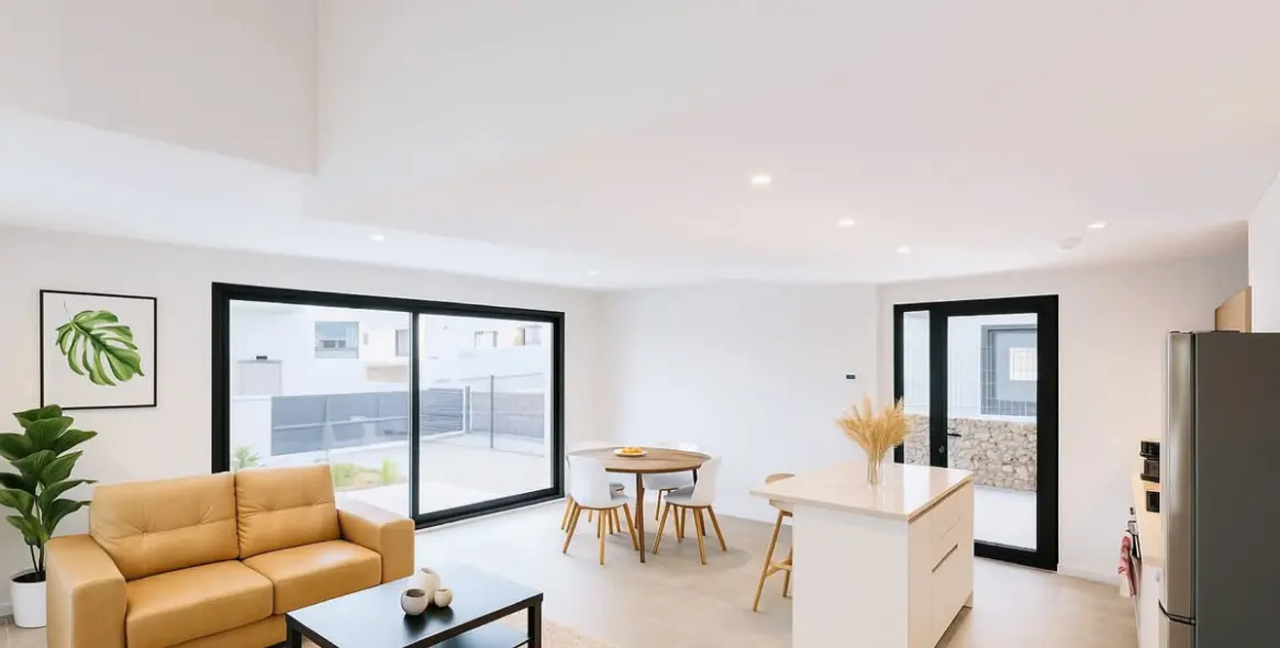 Продажа дома на две семьи в Riviera del Sol 3