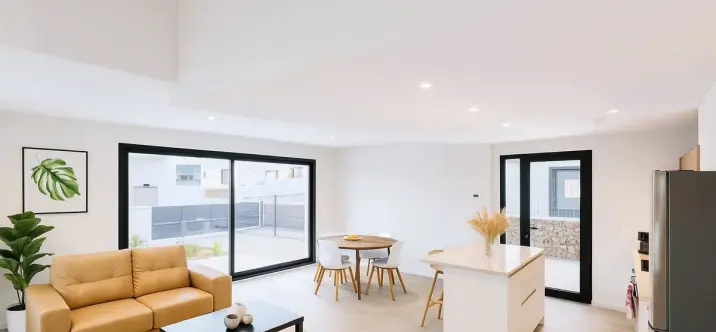 Продажа дома на две семьи в Riviera del Sol 2