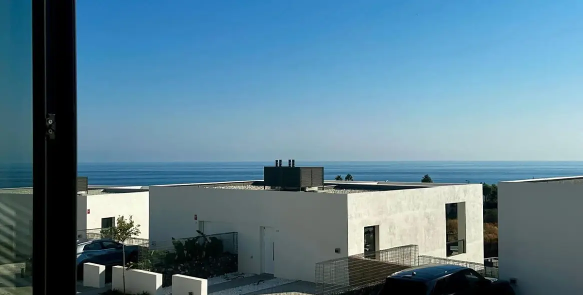 Продажа дома на две семьи в Riviera del Sol 4