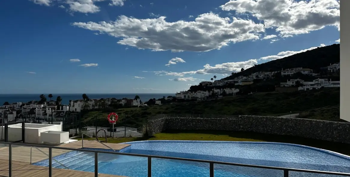 Продажа дома на две семьи в Riviera del Sol 9