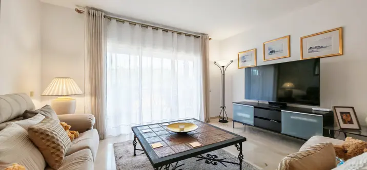 Продажа апартаментов на среднем этаже в Marbella 1