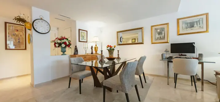 Продажа апартаментов на среднем этаже в Marbella 3