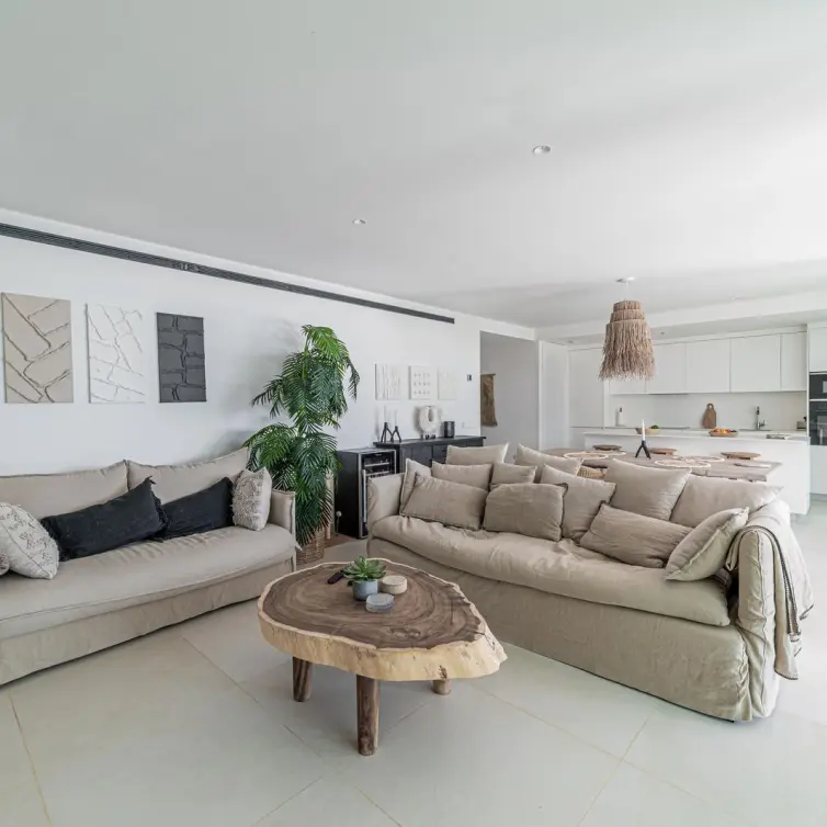 Sale of ground floor apartment in Higueron