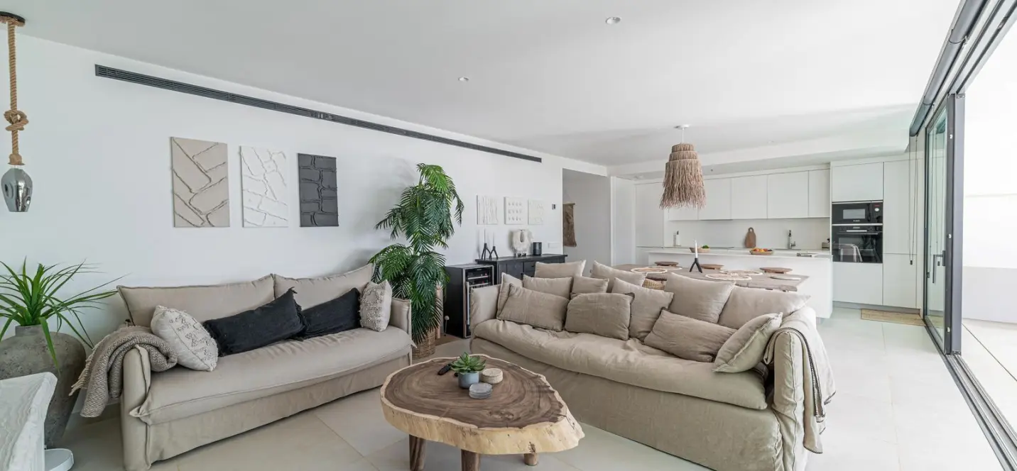 Sale of ground floor apartment in Higueron 2