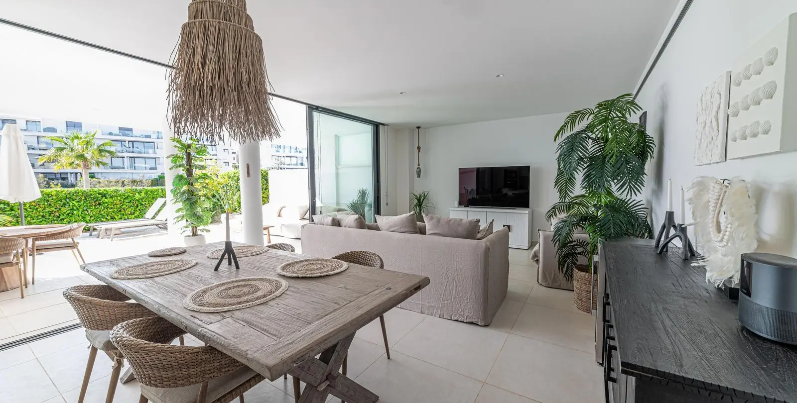 Venta de apartamento en planta baja en Higueron 4
