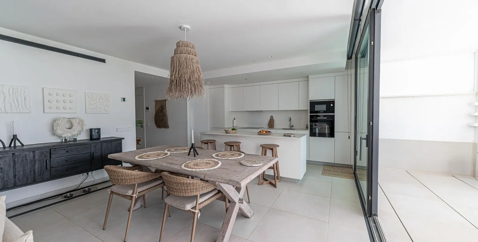 Venta de apartamento en planta baja en Higueron 5