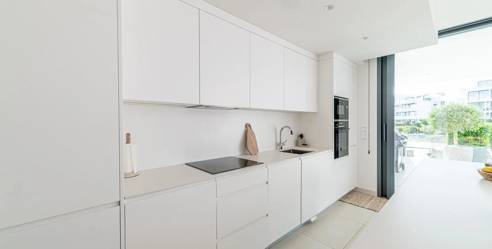 Venta de apartamento en planta baja en Higueron 8