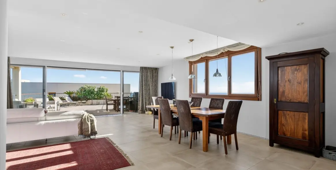 Продажа пентхауса в Altos de los Monteros 15