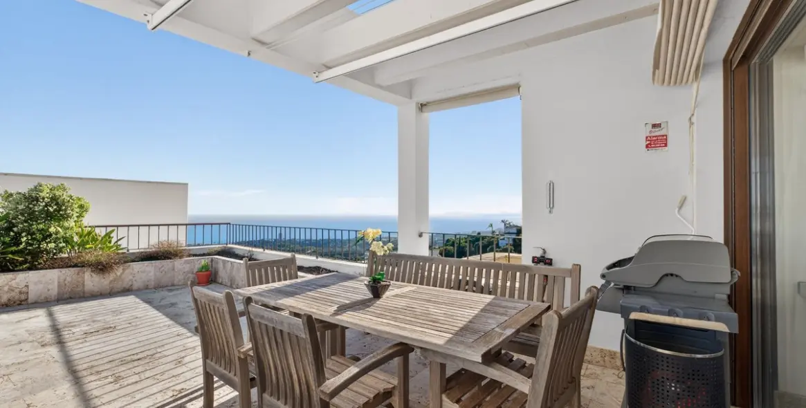 Продажа пентхауса в Altos de los Monteros 20