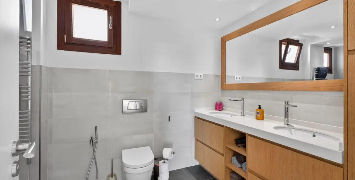 Продажа пентхауса в Altos de los Monteros 21