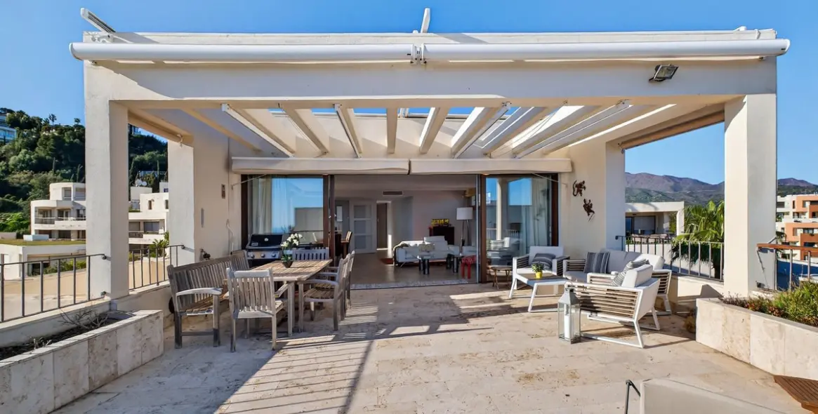 Продажа пентхауса в Altos de los Monteros 22