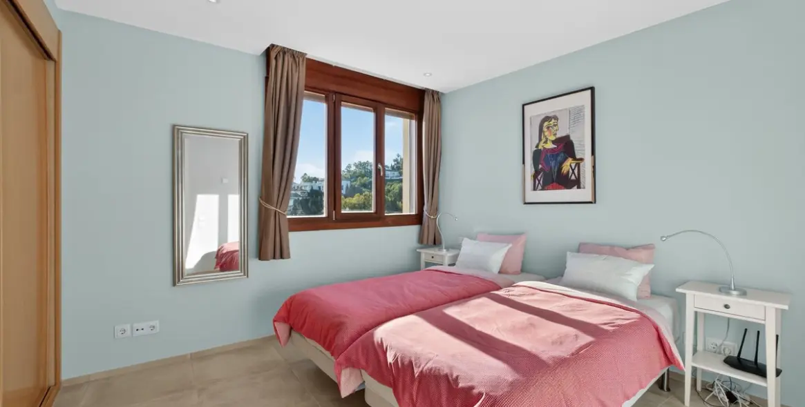 Продажа пентхауса в Altos de los Monteros 25