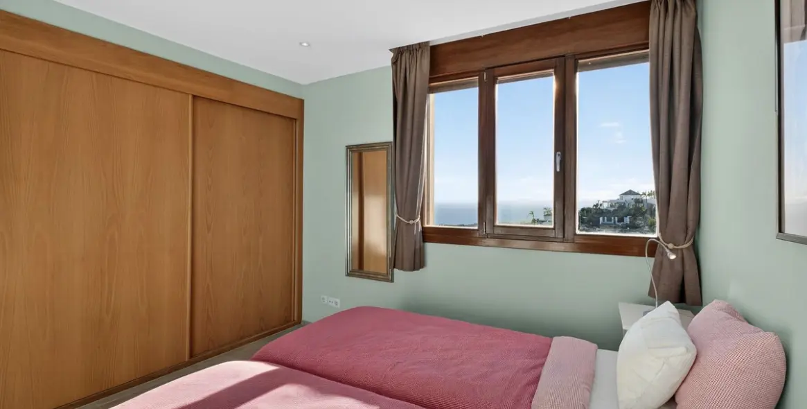 Продажа пентхауса в Altos de los Monteros 26