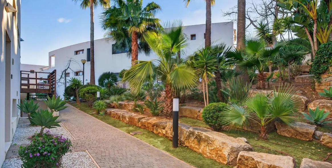 Продажа пентхауса в Altos de los Monteros 32