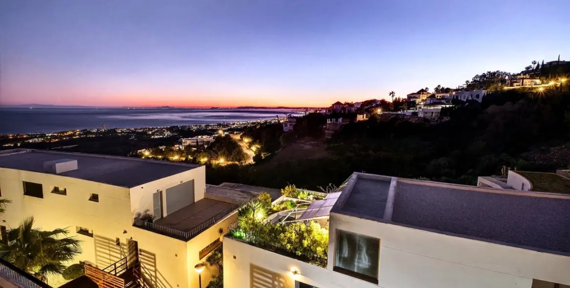 Продажа пентхауса в Altos de los Monteros 40