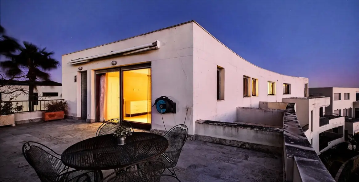 Продажа пентхауса в Altos de los Monteros 42