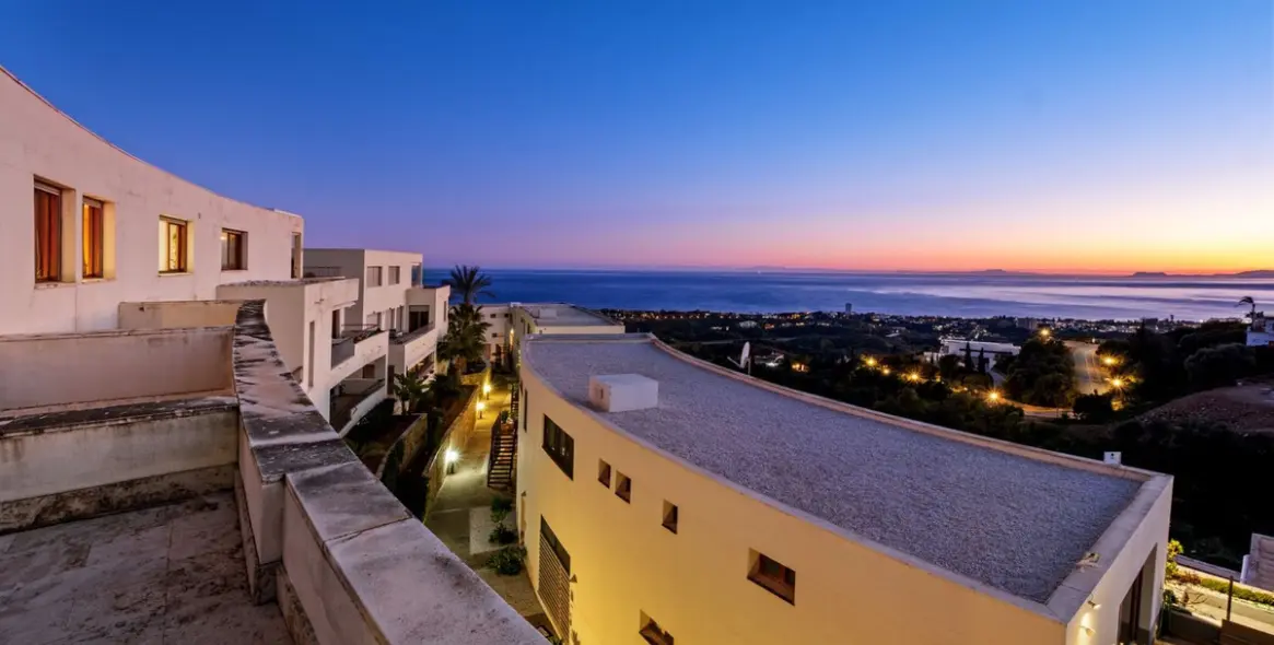 Продажа пентхауса в Altos de los Monteros 43