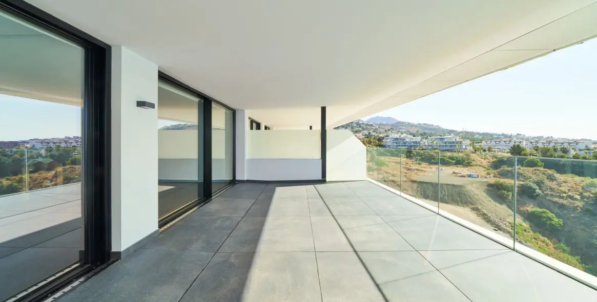 Sale of middle floor apartment in Fuengirola 7