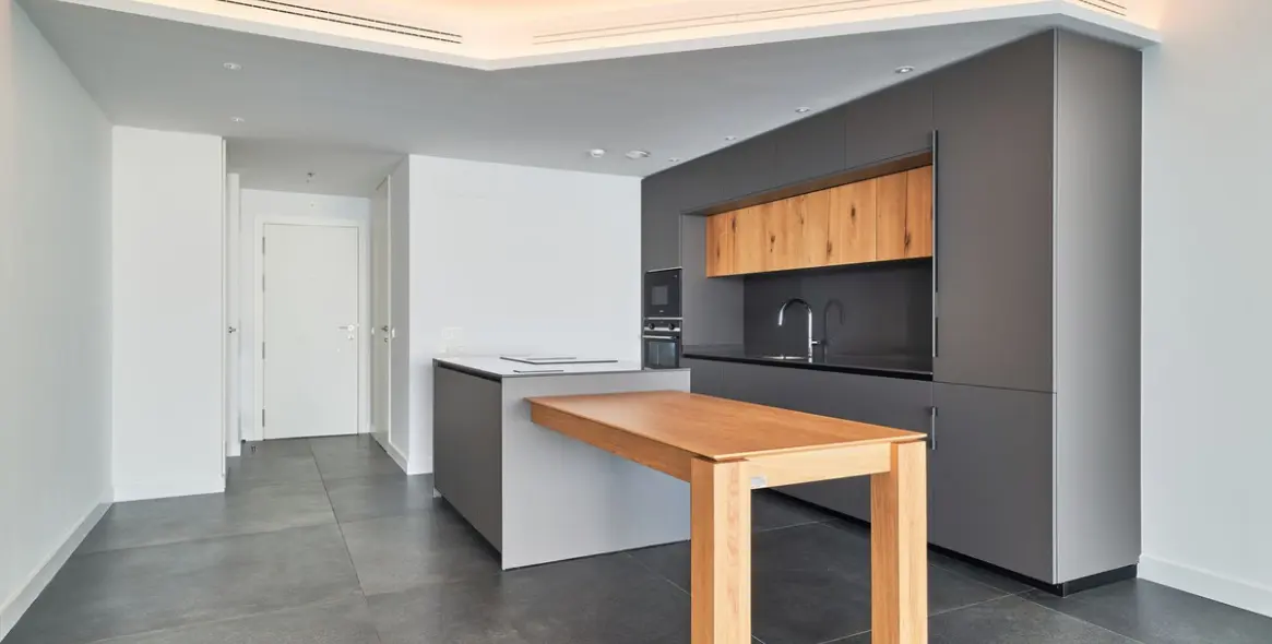Sale of middle floor apartment in Fuengirola 13