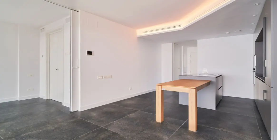 Sale of middle floor apartment in Fuengirola 14