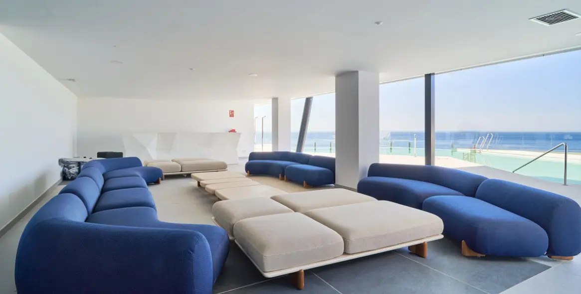 Sale of middle floor apartment in Fuengirola 26