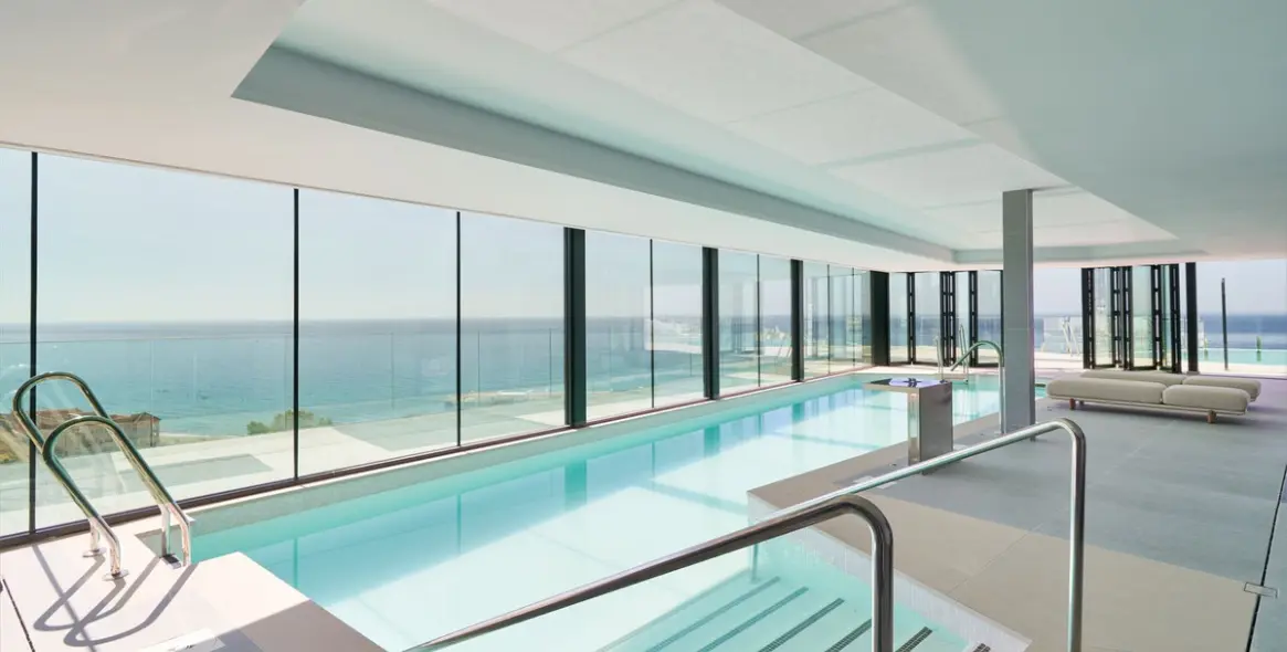 Sale of middle floor apartment in Fuengirola 30