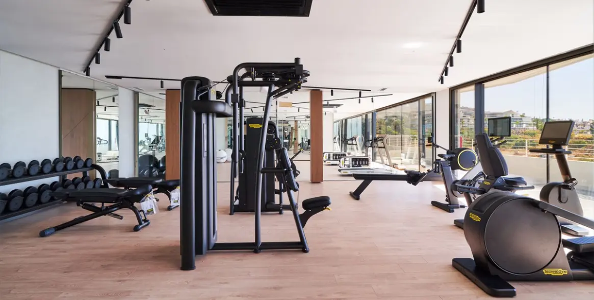 Sale of middle floor apartment in Fuengirola 33