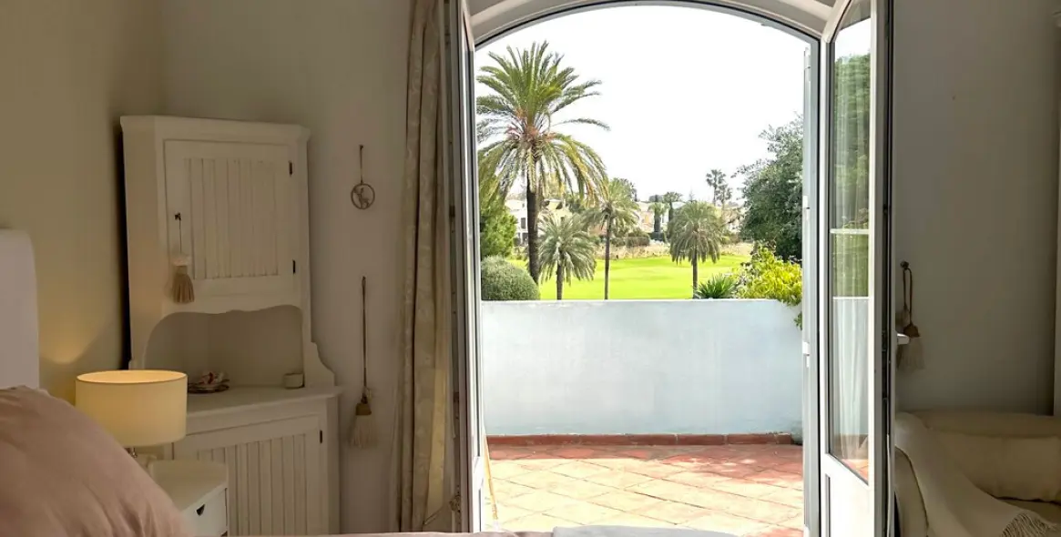 Продажа  отдельно стоящей виллы в Guadalmina Alta 4