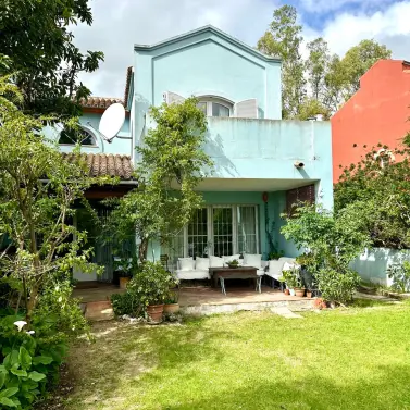 Venta de villa independiente en Guadalmina Alta