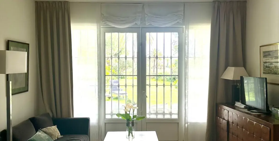 Продажа  отдельно стоящей виллы в Guadalmina Alta 11