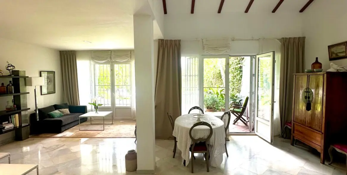 Продажа  отдельно стоящей виллы в Guadalmina Alta 12