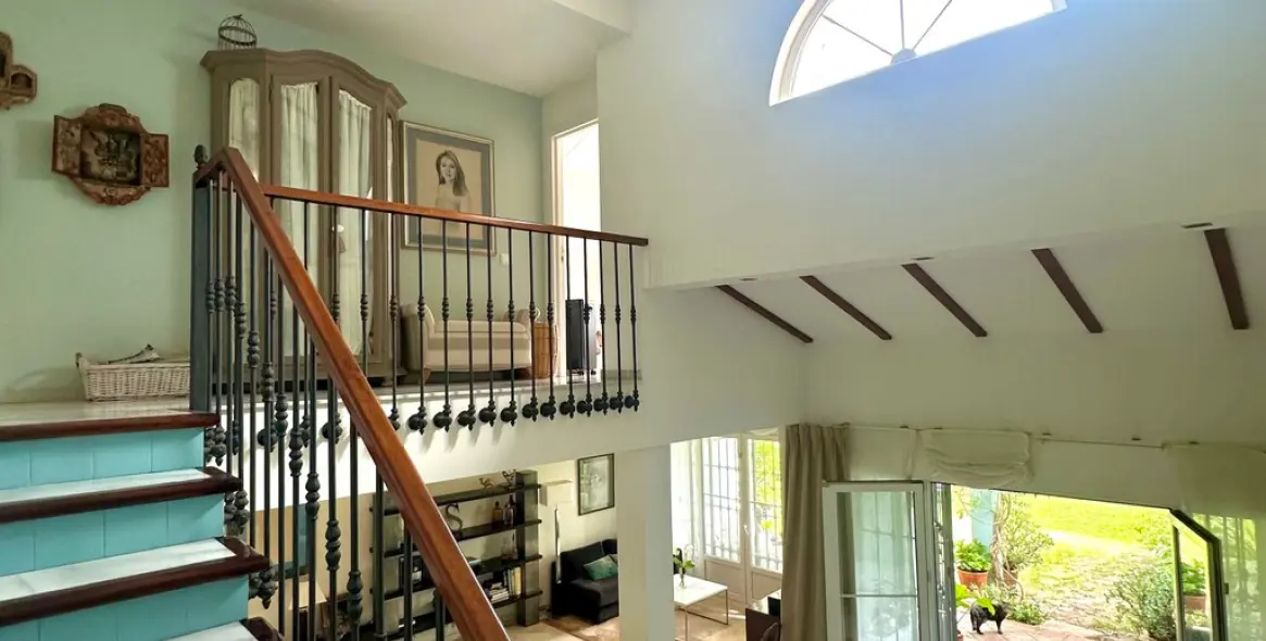 Продажа  отдельно стоящей виллы в Guadalmina Alta 25