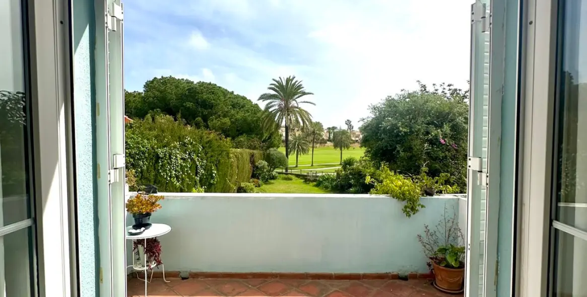 Продажа  отдельно стоящей виллы в Guadalmina Alta 29