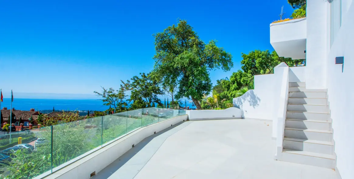 Venta de apartamento en planta media en La Mairena 1