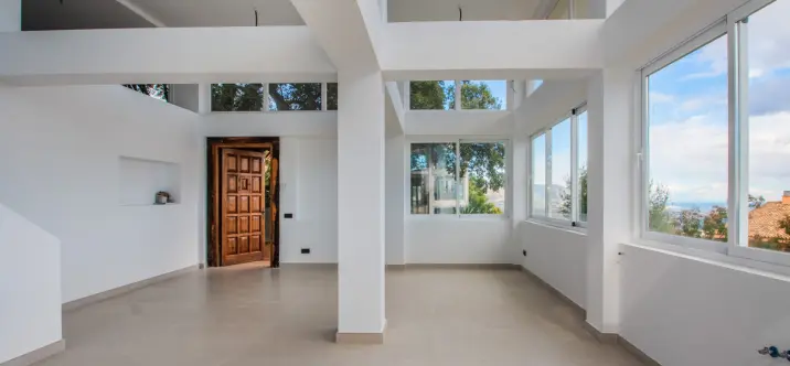 Venta de apartamento en planta media en La Mairena 2