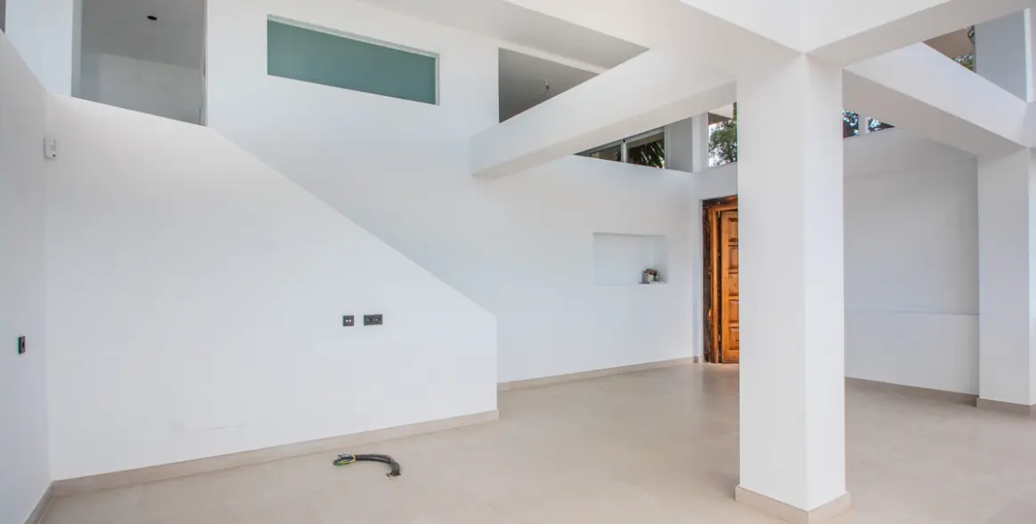 Venta de apartamento en planta media en La Mairena 4