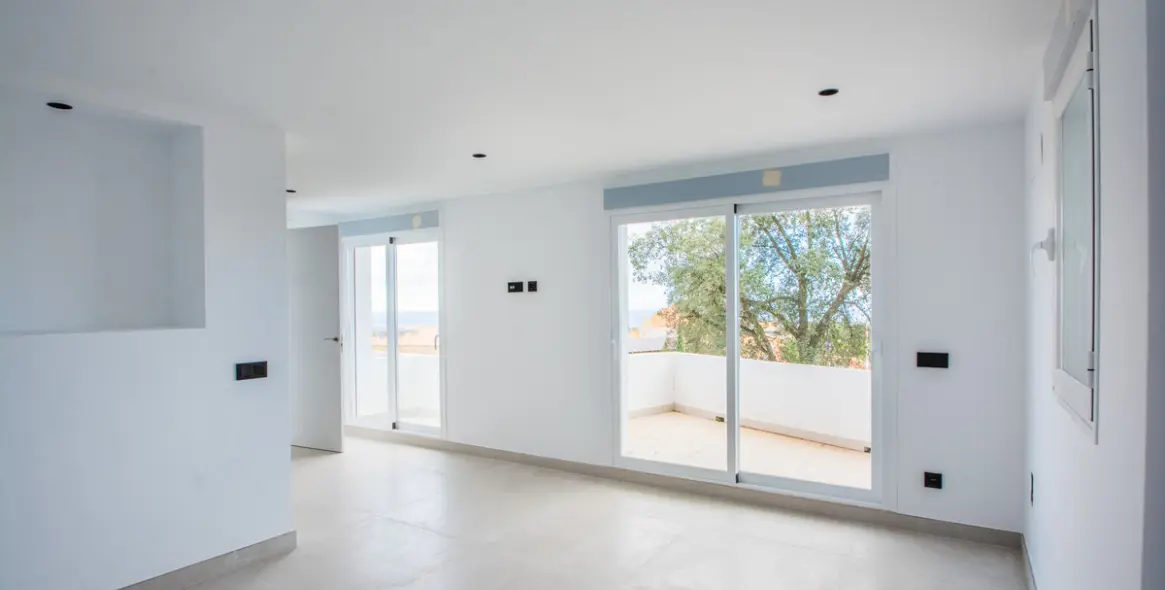 Venta de apartamento en planta media en La Mairena 13