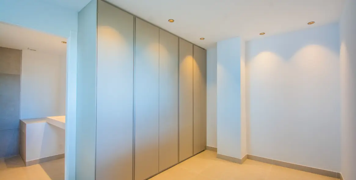 Venta de apartamento en planta media en La Mairena 16