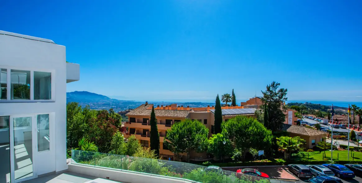 Продажа апартаментов на среднем этаже в La Mairena 27