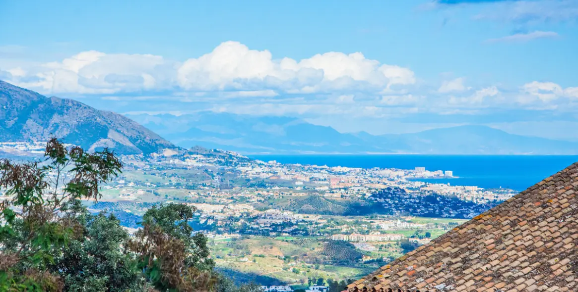 Продажа апартаментов на среднем этаже в La Mairena 33