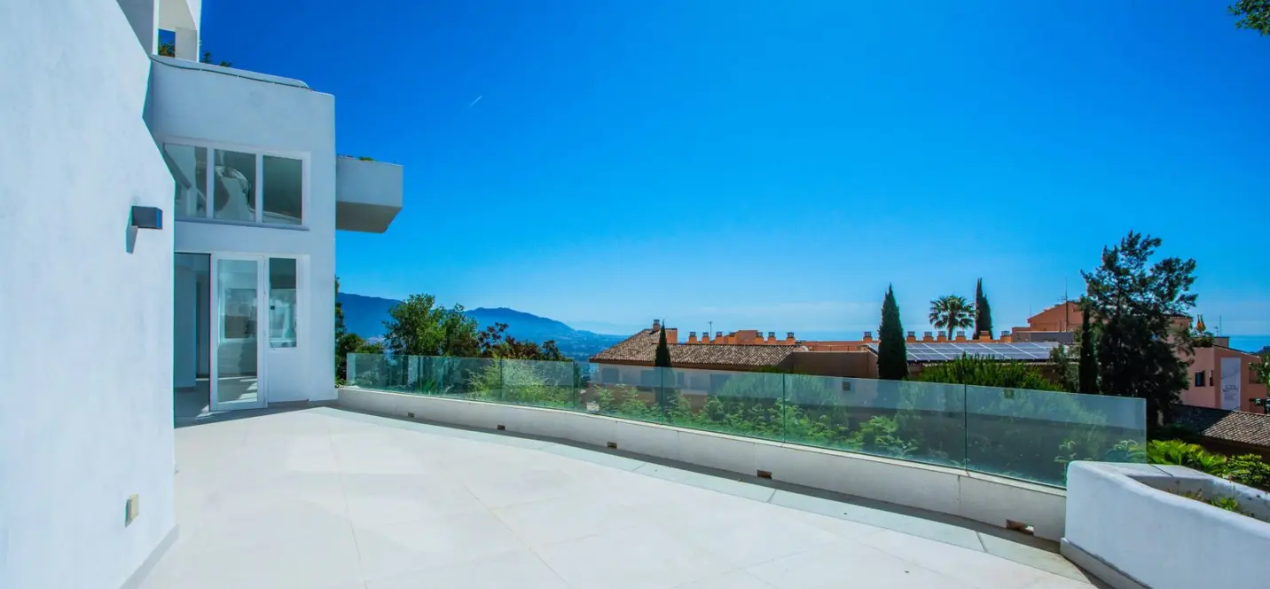 Long-term rent of middle floor apartment in La Mairena 1