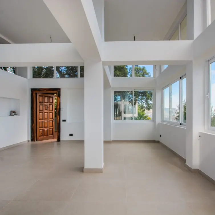 Long-term rent of middle floor apartment in La Mairena